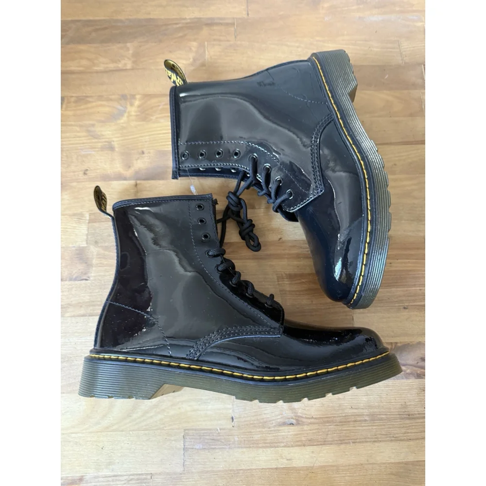 Dr. Doc Martens‎ Boots 1460 Black Patent Leather Youth Size 6 Girls 5 Boys NWOB
